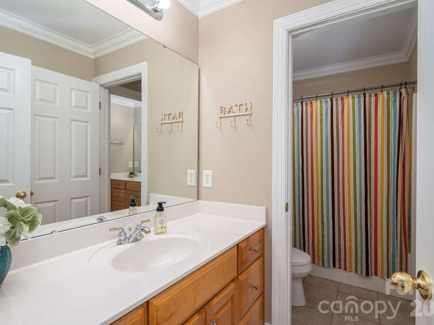 5029 Graystone Estates Drive, Belmont, NC 28012.  MLS# CAR4374658, YatesRealty ID 20325. 