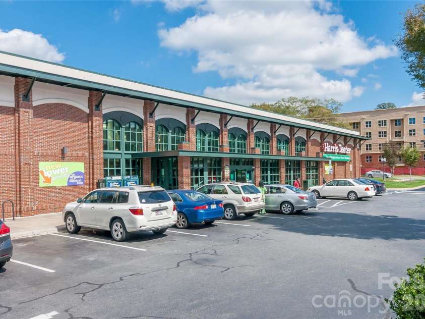 4911 Park Road, Charlotte, NC 28209.  MLS# CAR4340027, YatesRealty ID 20326. 