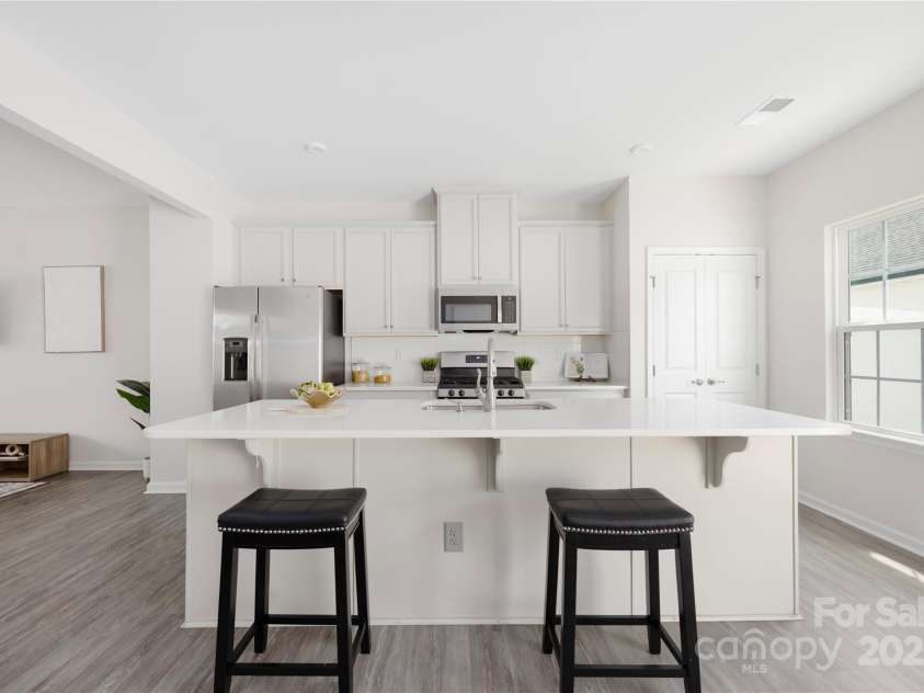 5008 Patton Drive, Gastonia, NC 28056.  MLS# CAR4283242, YatesRealty ID 20326. 