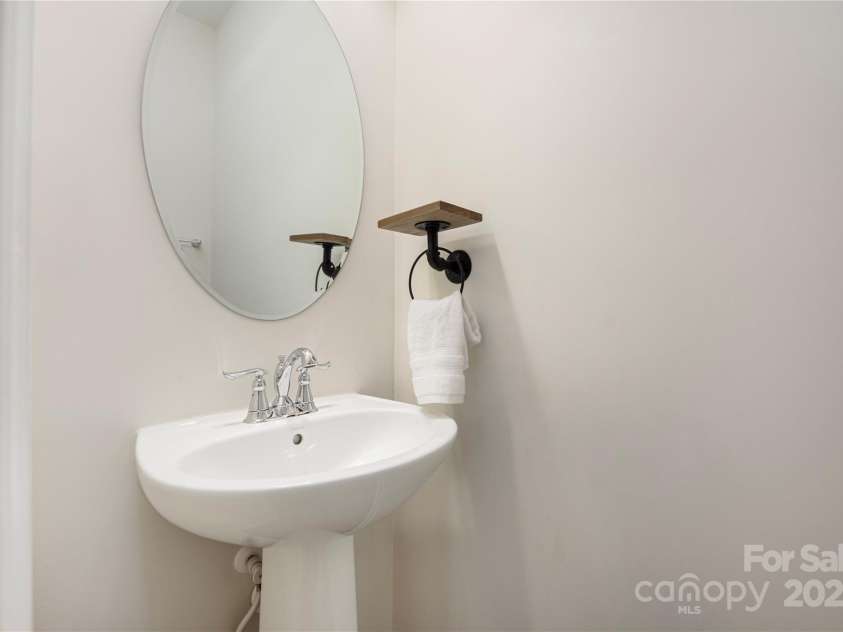 5008 Patton Drive, Gastonia, NC 28056.  MLS# CAR4283242, YatesRealty ID 20326. 