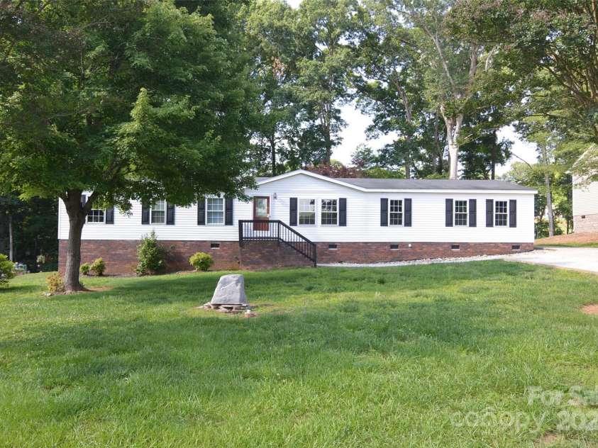 14335 Saint Johns Drive, Stanfield, NC 28163.  MLS# CAR4263041, YatesRealty ID 20327. 