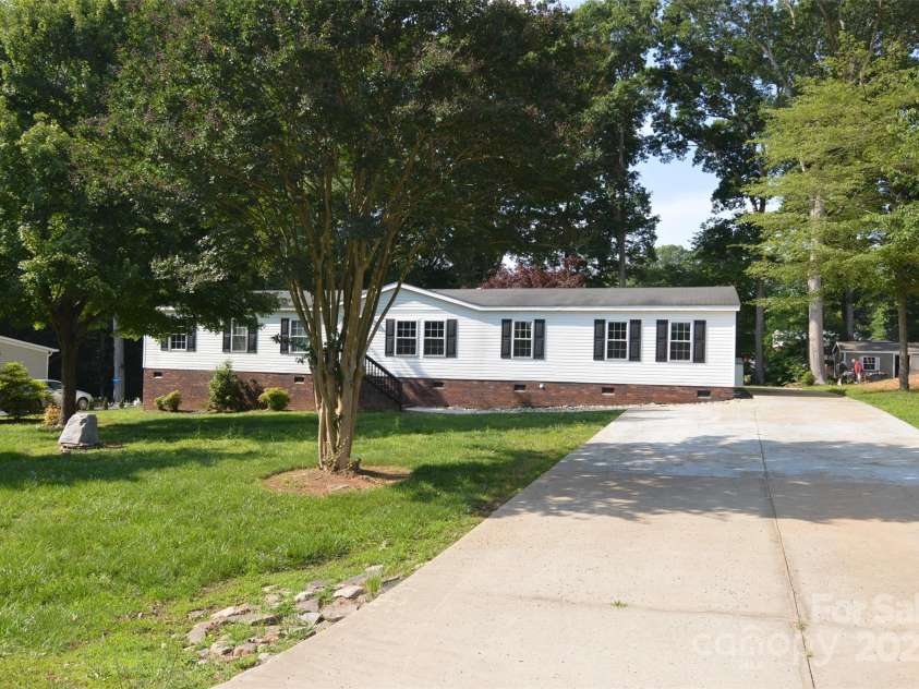 14335 Saint Johns Drive, Stanfield, NC 28163.  MLS# CAR4263041, YatesRealty ID 20327. 