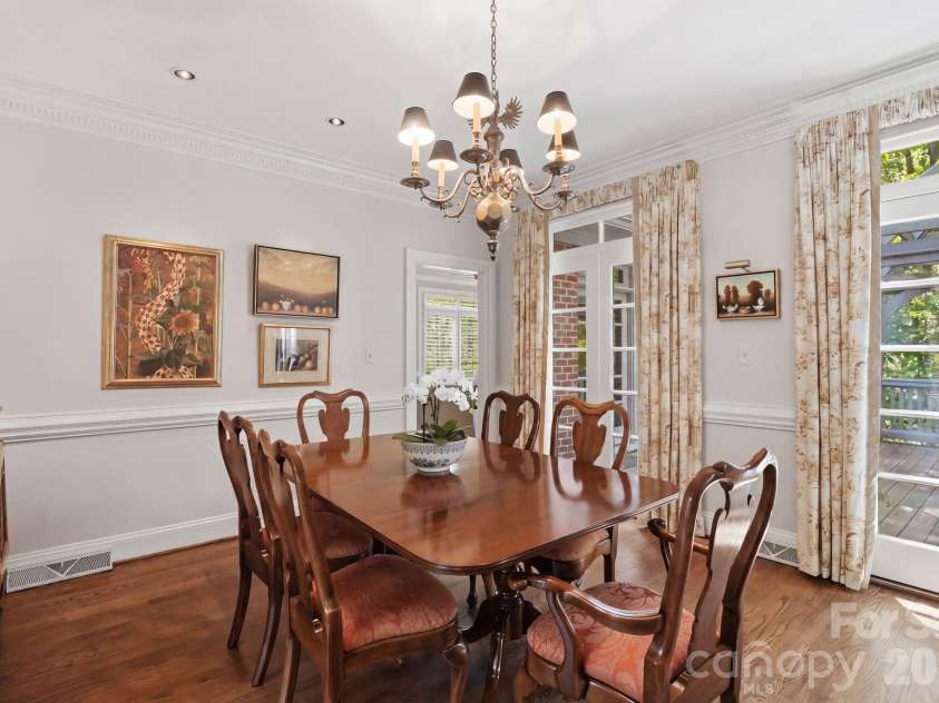 4145 Moorland Drive, Charlotte, NC 28226.  MLS# CAR4370757, YatesRealty ID 20327. Dining Room 
