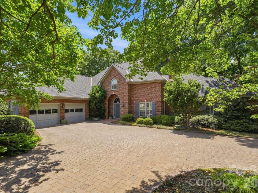 4145 Moorland Drive, Charlotte, NC 28226.  MLS# CAR4370757, YatesRealty ID 20327. Front Exterior 