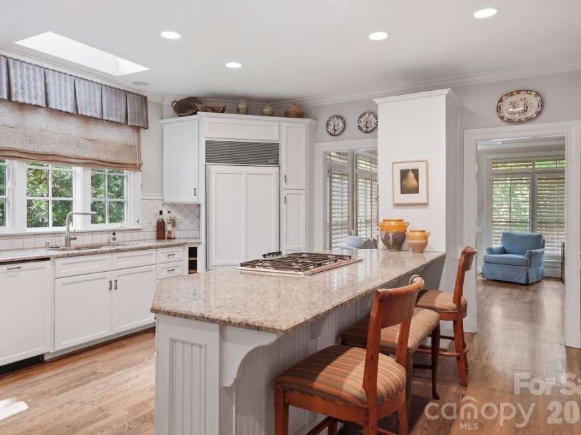 4145 Moorland Drive, Charlotte, NC 28226.  MLS# CAR4370757, YatesRealty ID 20327. Kitchen 