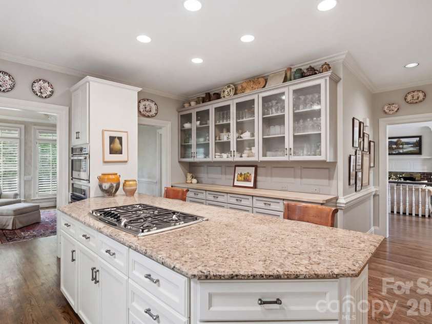 4145 Moorland Drive, Charlotte, NC 28226.  MLS# CAR4370757, YatesRealty ID 20327. Kitchen 