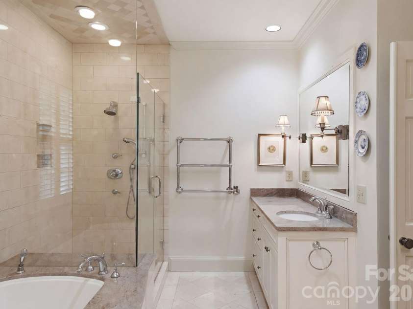 4145 Moorland Drive, Charlotte, NC 28226.  MLS# CAR4370757, YatesRealty ID 20327. Primary Bathroom 