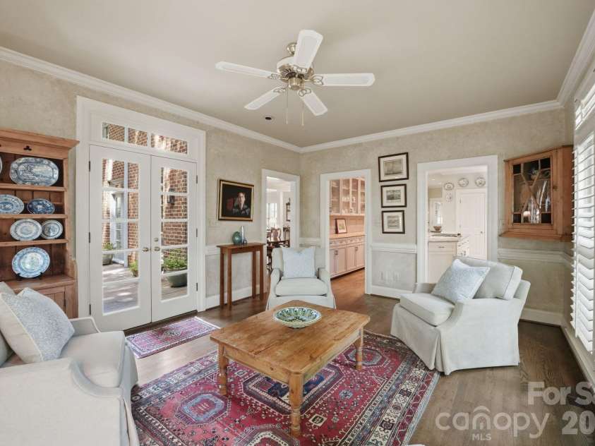 4145 Moorland Drive, Charlotte, NC 28226.  MLS# CAR4370757, YatesRealty ID 20327. Sunroom 