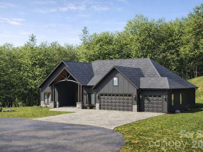 83 Mont Clair Trail, Horse Shoe, NC 28742.  MLS# CAR4317108, YatesRealty ID 20329. 