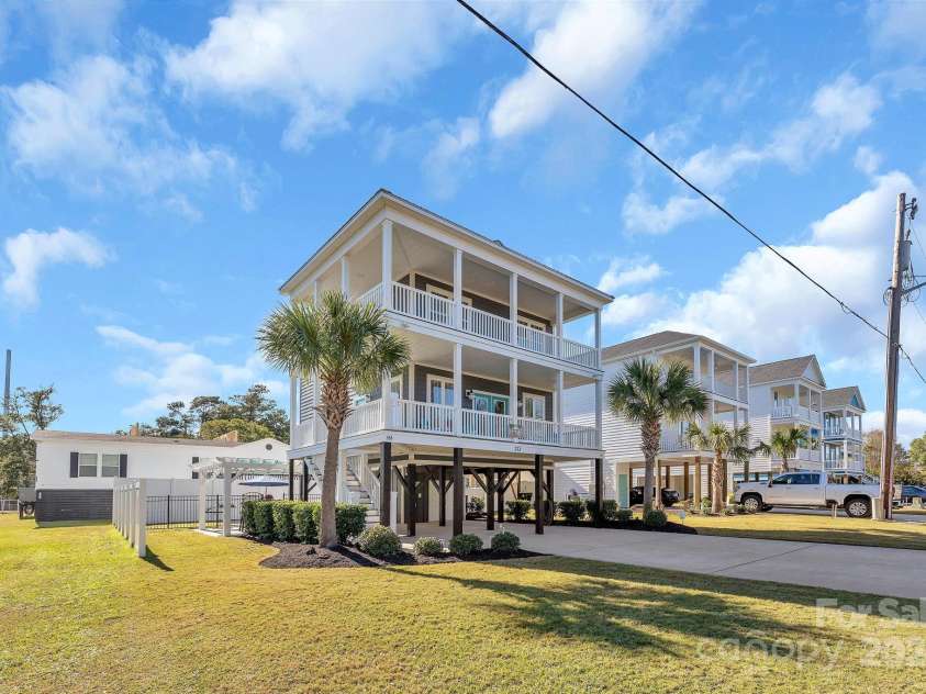 333 Calhoun Drive, Garden City, SC 29576.  MLS# CAR4176788, YatesRealty ID 2033. 