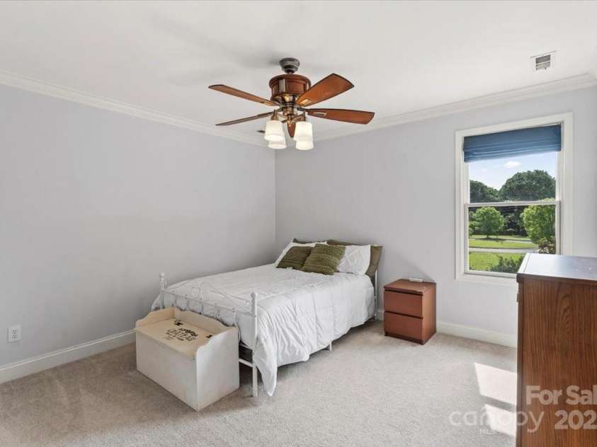 18745 Bluff Point Road, Cornelius, NC 28031.  MLS# CAR4264451, YatesRealty ID 20330. 3rd bedroom--jack n' jill bathroom