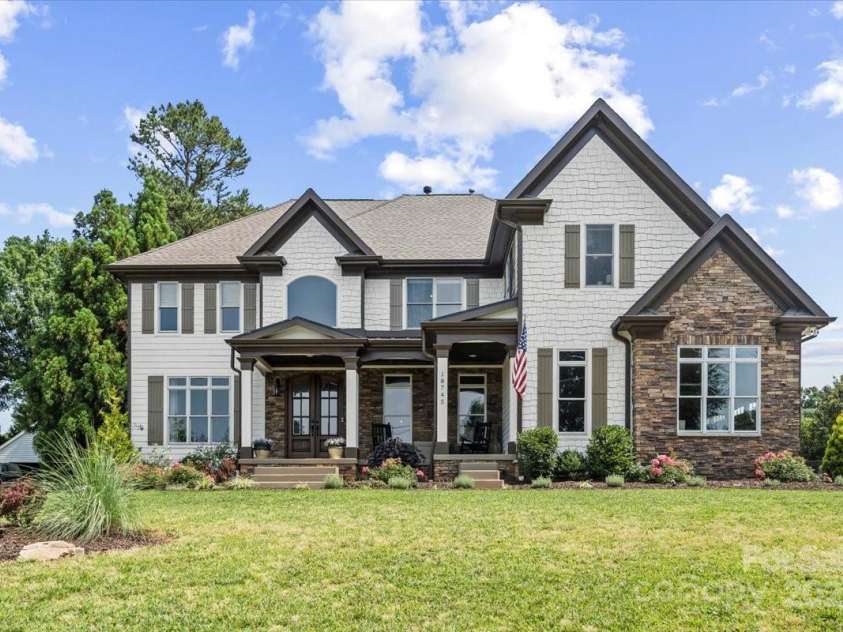 18745 Bluff Point Road, Cornelius, NC 28031.  MLS# CAR4264451, YatesRealty ID 20330. 