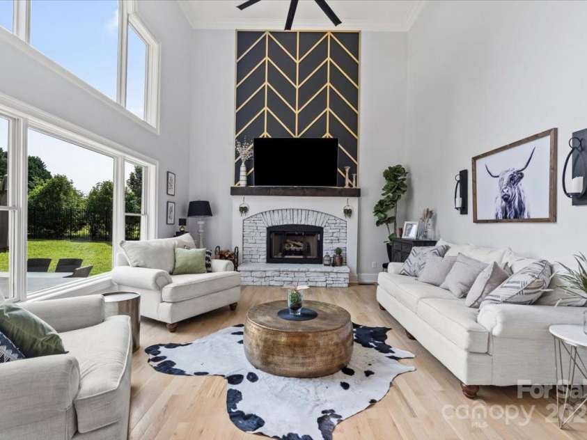 18745 Bluff Point Road, Cornelius, NC 28031.  MLS# CAR4264451, YatesRealty ID 20330. 