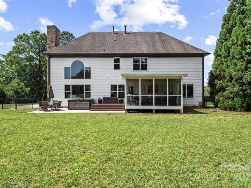 18745 Bluff Point Road, Cornelius, NC 28031.  MLS# CAR4264451, YatesRealty ID 20330. Plenty of room for a backyard oasis