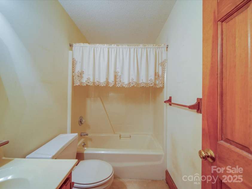 2721 Tara Drive, Monroe, NC 28112.  MLS# CAR4251045, YatesRealty ID 20331. 