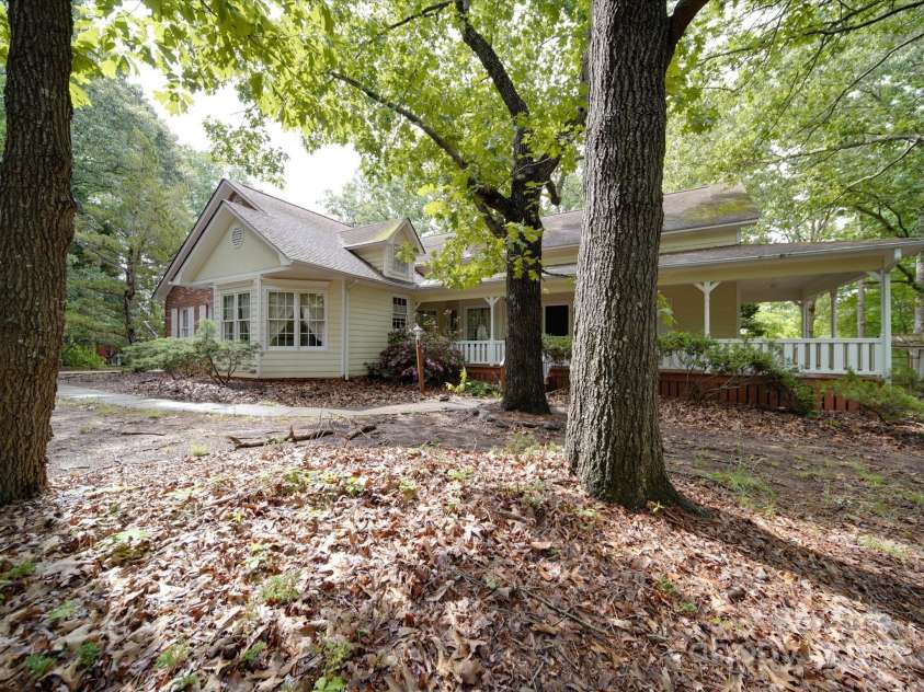 2721 Tara Drive, Monroe, NC 28112.  MLS# CAR4251045, YatesRealty ID 20331. 