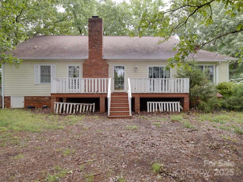2721 Tara Drive, Monroe, NC 28112.  MLS# CAR4251045, YatesRealty ID 20331. 