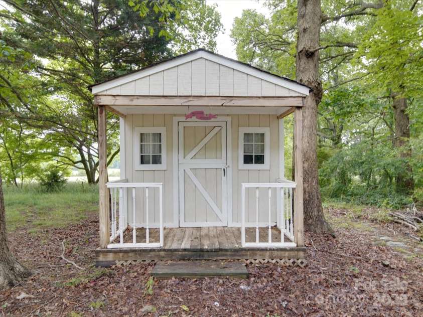 2721 Tara Drive, Monroe, NC 28112.  MLS# CAR4251045, YatesRealty ID 20331. 