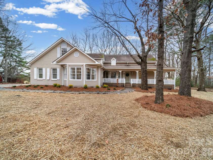 2721 Tara Drive, Monroe, NC 28112.  MLS# CAR4336627, YatesRealty ID 20331. 