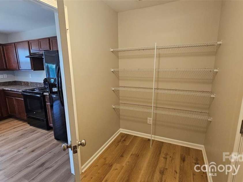 5823 Natick Drive, Charlotte, NC 28214.  MLS# CAR4257135, YatesRealty ID 20334. 
