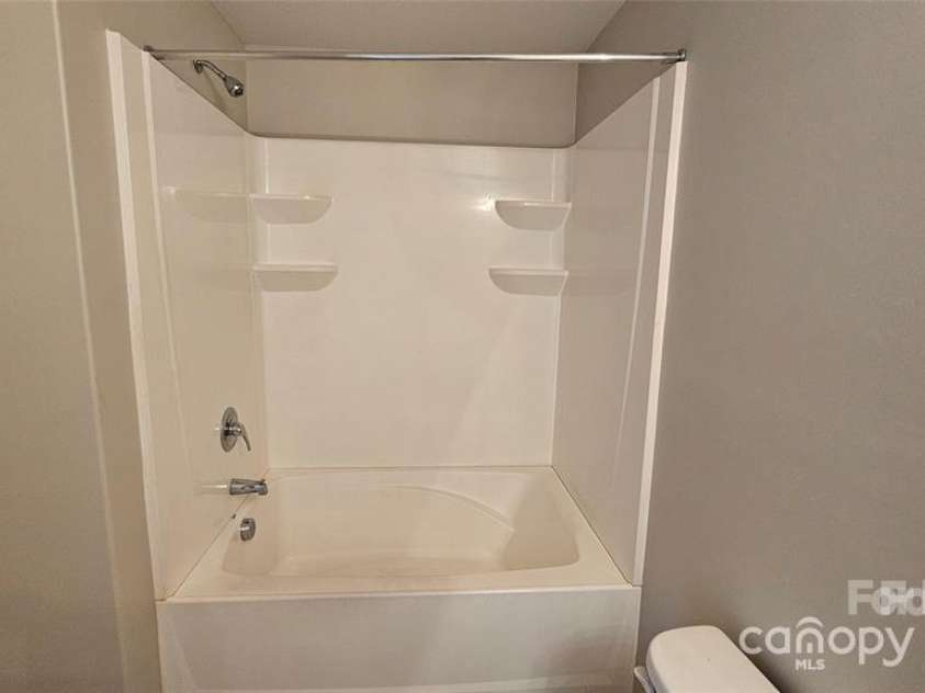 5823 Natick Drive, Charlotte, NC 28214.  MLS# CAR4257135, YatesRealty ID 20334. 