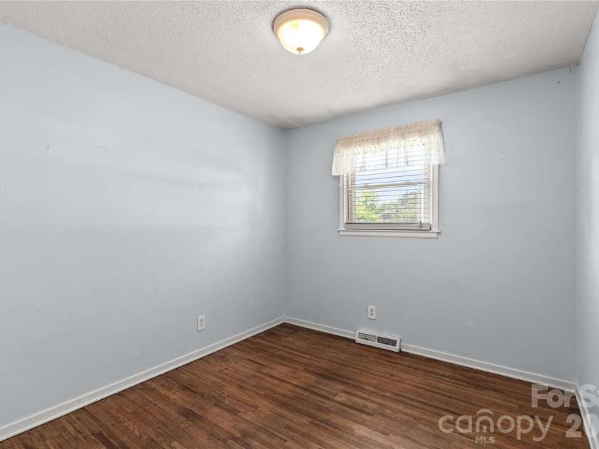1422 Woodhaven Road, Rock Hill, SC 29732.  MLS# CAR4378164, YatesRealty ID 20335. Second Bedroom
