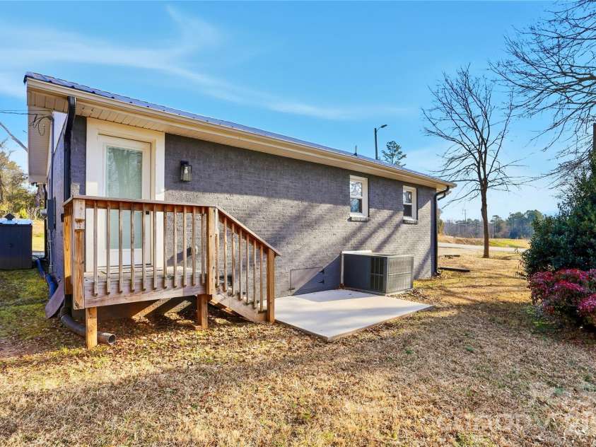 7172 Old Plank Road, Stanley, NC 28164.  MLS# CAR4332507, YatesRealty ID 20336. 
