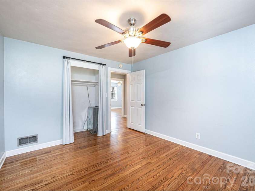 1425 5th Street, Hickory, NC 28601.  MLS# CAR4351835, YatesRealty ID 20337. Bedroom 3