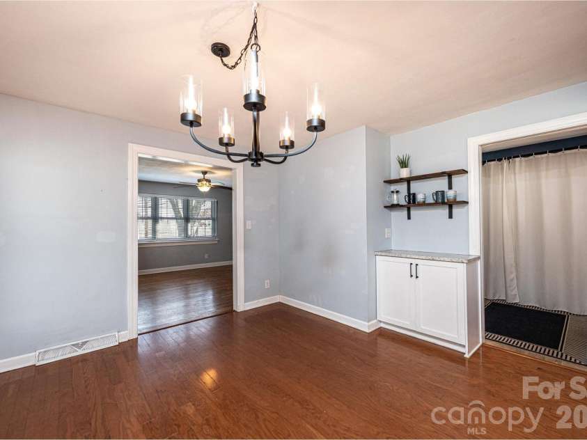 1425 5th Street, Hickory, NC 28601.  MLS# CAR4351835, YatesRealty ID 20337. Dining Area & Coffee Bar