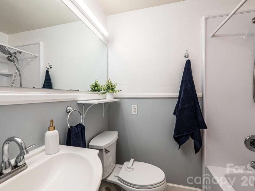 1425 5th Street, Hickory, NC 28601.  MLS# CAR4351835, YatesRealty ID 20337. Hall Bathroom