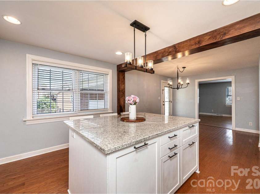 1425 5th Street, Hickory, NC 28601.  MLS# CAR4351835, YatesRealty ID 20337. Kitchen