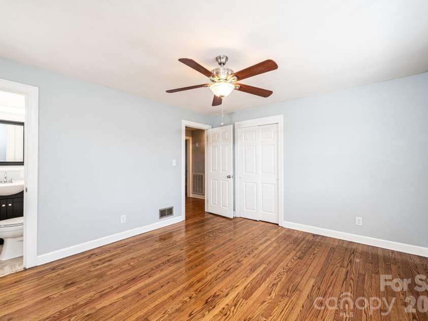 1425 5th Street, Hickory, NC 28601.  MLS# CAR4351835, YatesRealty ID 20337. Primary Bedroom
