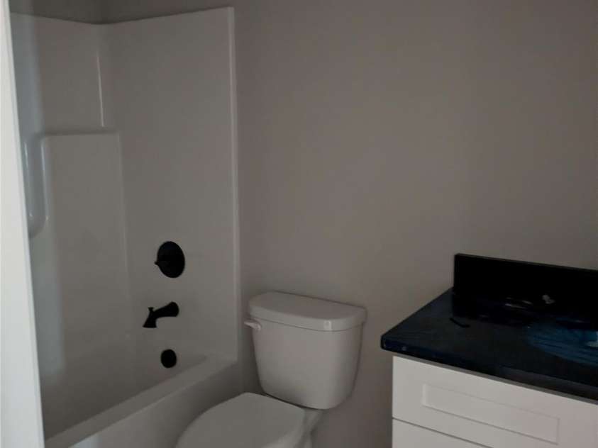 2560 Jake Alexander Boulevard, Salisbury, NC 28146.  MLS# CAR4270742, YatesRealty ID 20337. Bathroom
