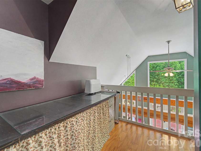 110 Wyoming Drive, Sylva, NC 28779.  MLS# CAR4378361, YatesRealty ID 20338. Loft area