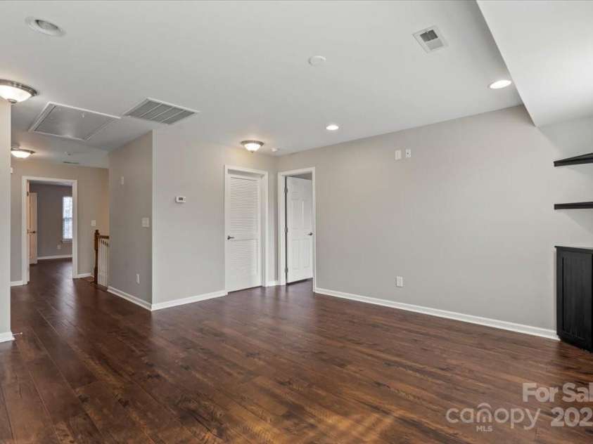 4095 Harmattan Drive, Denver, NC 28037.  MLS# CAR4259447, YatesRealty ID 20338. 