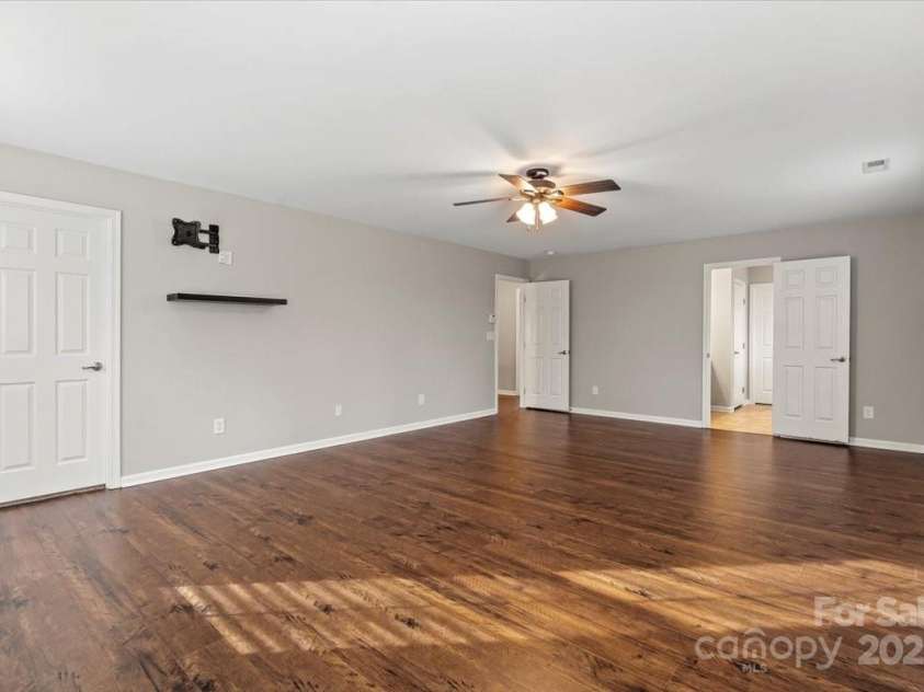 4095 Harmattan Drive, Denver, NC 28037.  MLS# CAR4259447, YatesRealty ID 20338. 