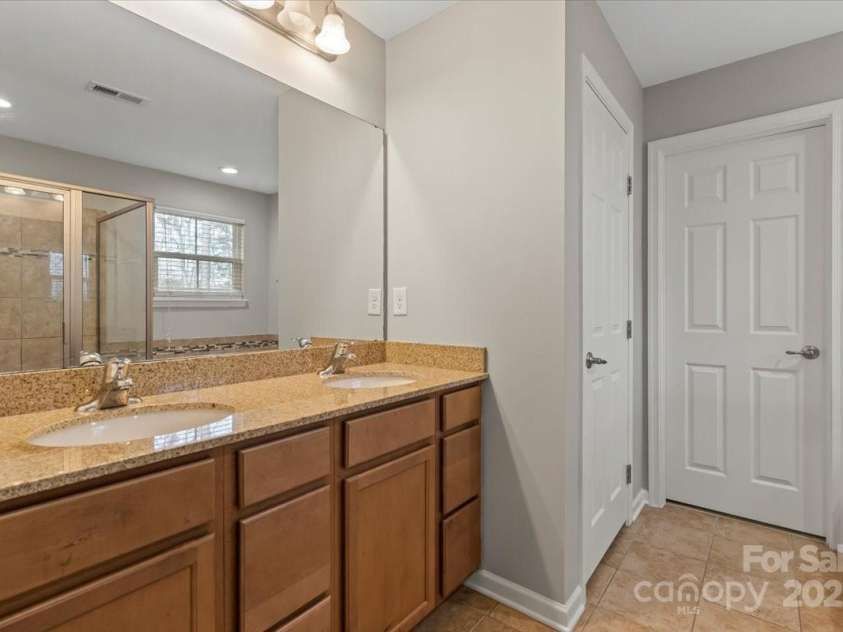 4095 Harmattan Drive, Denver, NC 28037.  MLS# CAR4259447, YatesRealty ID 20338. 