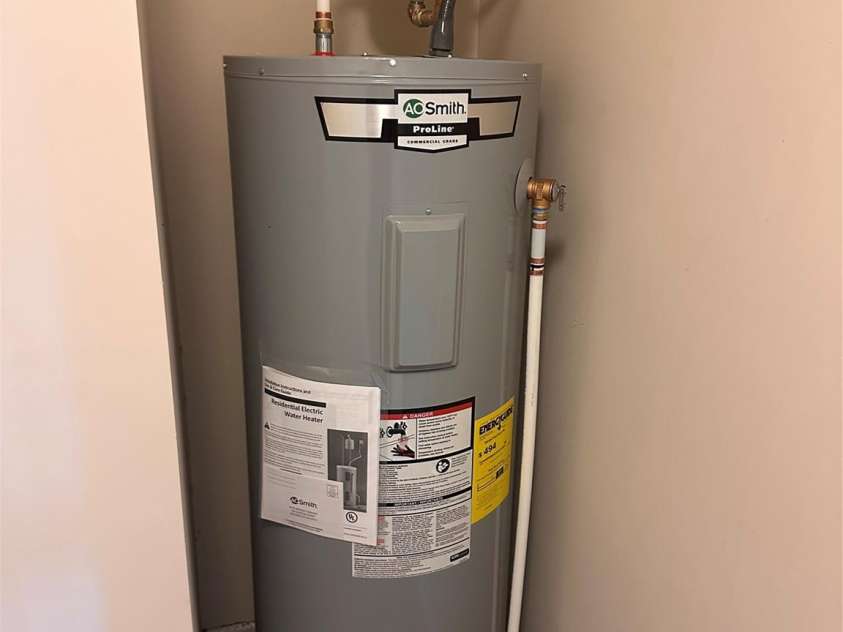 4095 Harmattan Drive, Denver, NC 28037.  MLS# CAR4259447, YatesRealty ID 20338. Brand New Water Heater 6/4/2025!