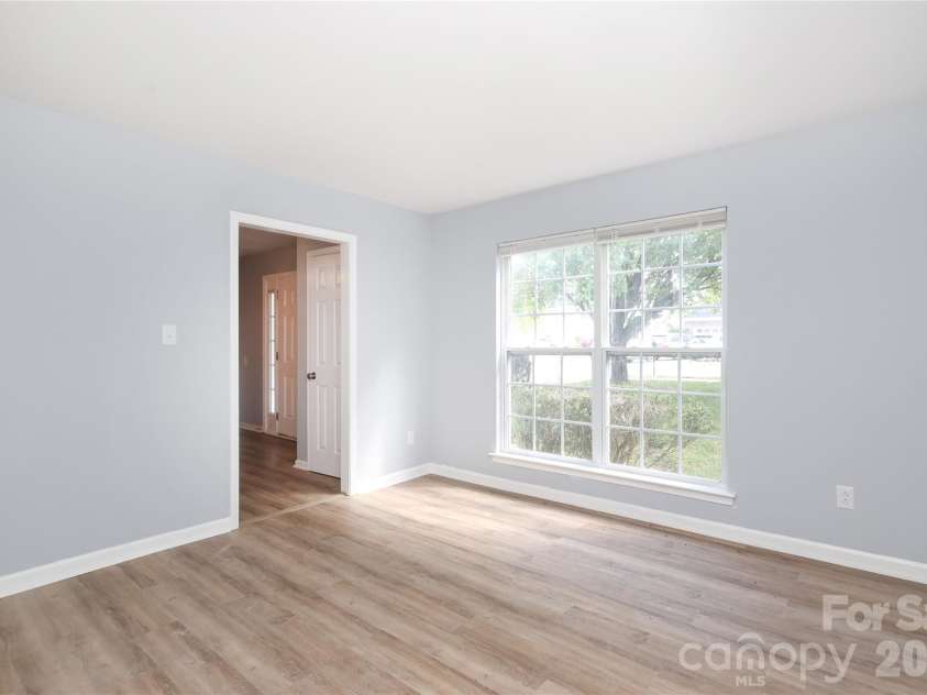 10910 Elm Bend Drive, Charlotte, NC 28273.  MLS# CAR4337592, YatesRealty ID 20339. Another view