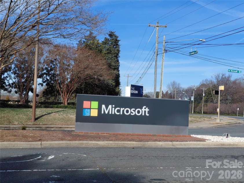 10910 Elm Bend Drive, Charlotte, NC 28273.  MLS# CAR4337592, YatesRealty ID 20339. Microsoft campus just 5.3 miles away