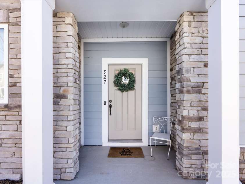 527 Morrows Turnout Way, Pineville, NC 28134.  MLS# CAR4232080, YatesRealty ID 2034. 