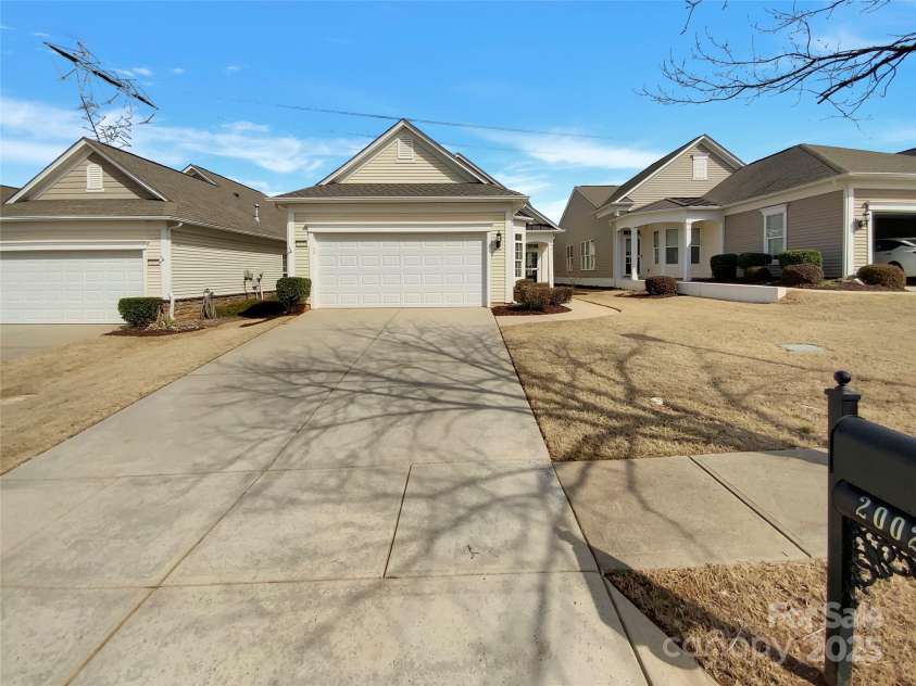20028 Dovekie Lane, Fort Mill, SC 29707.  MLS# CAR4238993, YatesRealty ID 20340. 