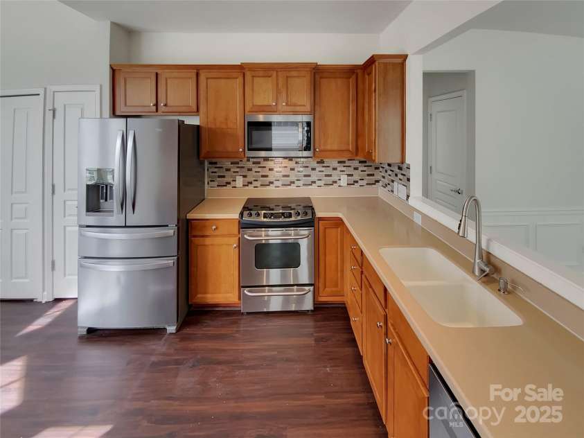 20028 Dovekie Lane, Fort Mill, SC 29707.  MLS# CAR4238993, YatesRealty ID 20340. 