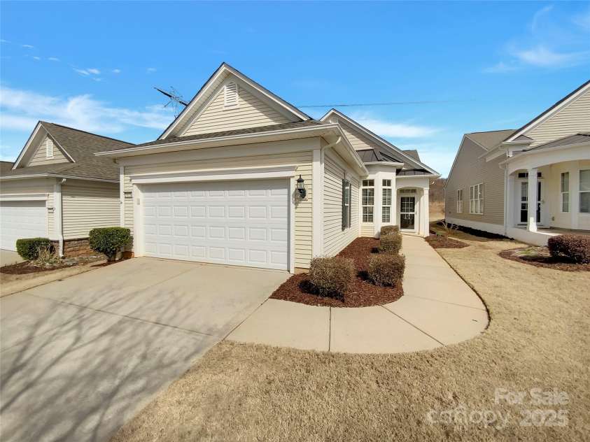 20028 Dovekie Lane, Fort Mill, SC 29707.  MLS# CAR4238993, YatesRealty ID 20340. 