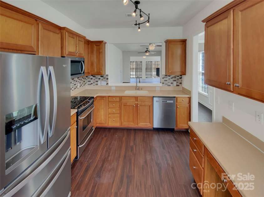 20028 Dovekie Lane, Fort Mill, SC 29707.  MLS# CAR4238993, YatesRealty ID 20340. 