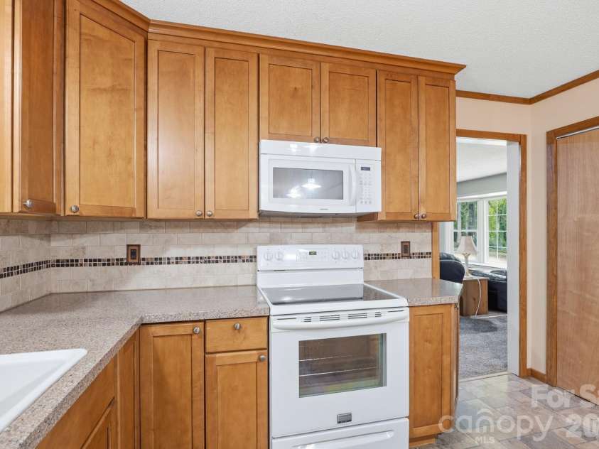 3330 Penshurst Road, Rock Hill, SC 29730.  MLS# CAR4365986, YatesRealty ID 20340. 