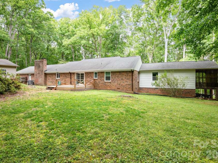 3330 Penshurst Road, Rock Hill, SC 29730.  MLS# CAR4365986, YatesRealty ID 20340. 