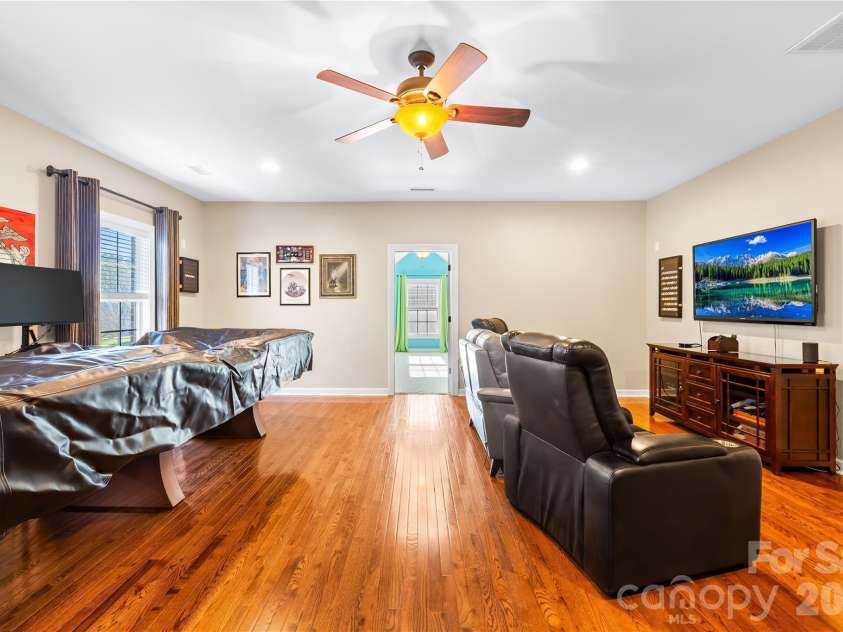 8416 Fairgreen Avenue, Waxhaw, NC 28173.  MLS# CAR4367125, YatesRealty ID 20341. HUGE bonus room.