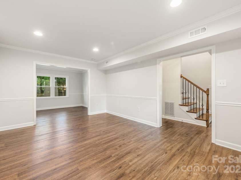 3101 Willowbrae Road, Charlotte, NC 28226.  MLS# CAR4256268, YatesRealty ID 20342. 