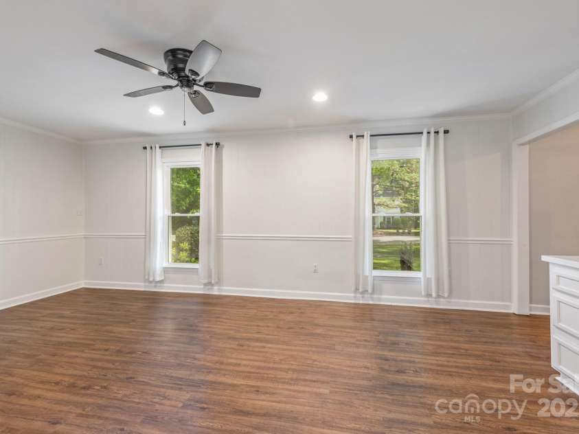 3101 Willowbrae Road, Charlotte, NC 28226.  MLS# CAR4256268, YatesRealty ID 20342. 